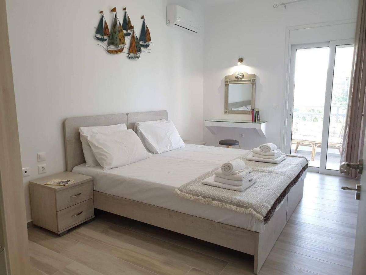Sea Breeze Villa Haraki Exterior photo