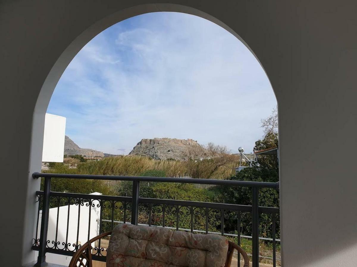 Sea Breeze Villa Haraki Exterior photo