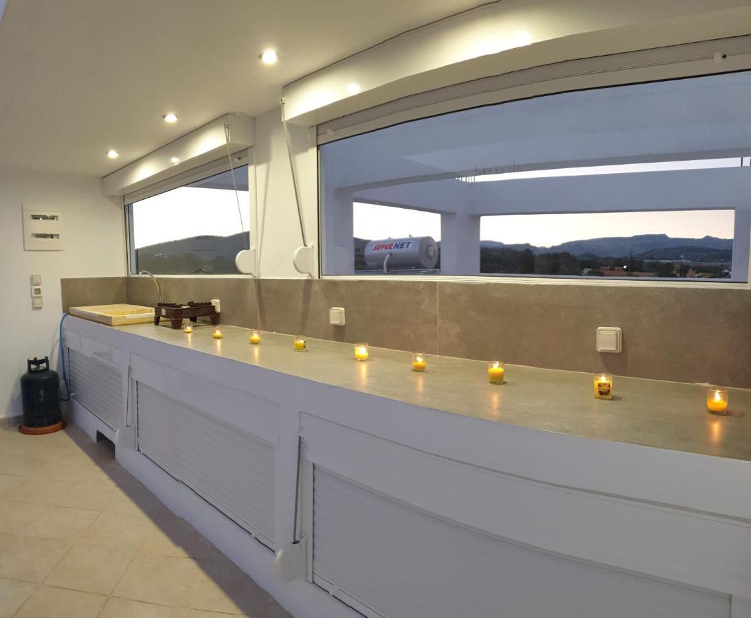 Sea Breeze Villa Haraki Exterior photo